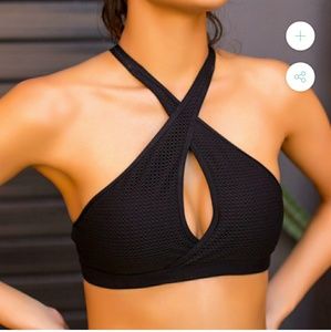 Criss-Cross Sports Bra